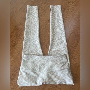 CALIA by Carrie Underwood Cream Animal
Print Leggings